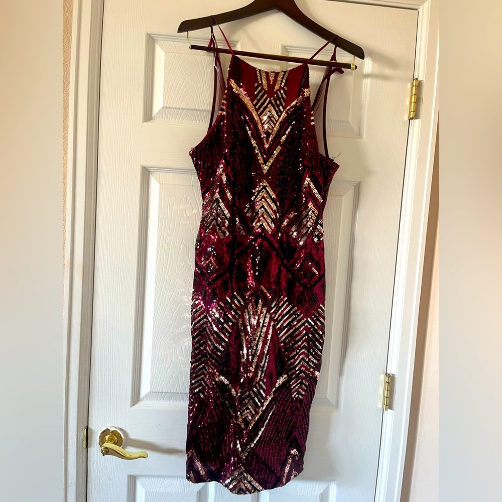 Formal knee length dress size 10 sequins